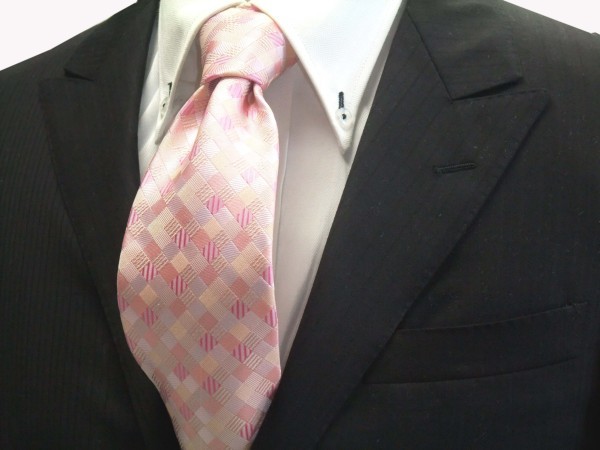 定番・市松模様 ネクタイ【ピンクのグラデーション（4色）の市松模様ネクタイ】