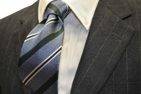 水色・青（ブルー） ネクタイ・ポケットチーフ 色で選ぶ | ネクタイ 